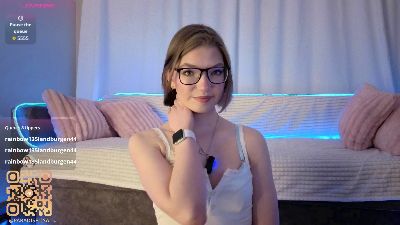 HoneySchuepfer live cam on Cam4