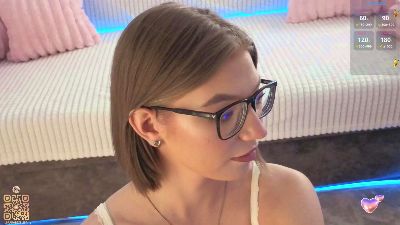 HoneySchuepfer live cam on Cam4