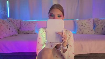 HoneySchuepfer live cam on Cam4