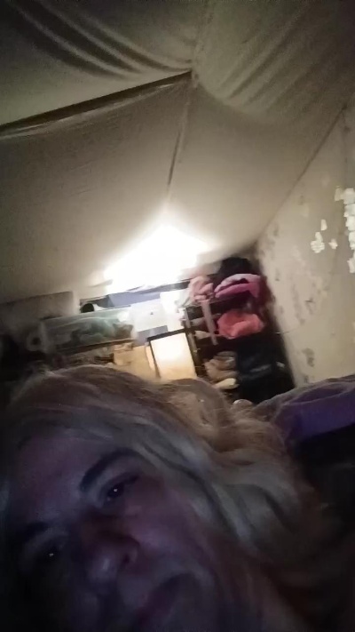 Honeyhole9 live cam on Cam4