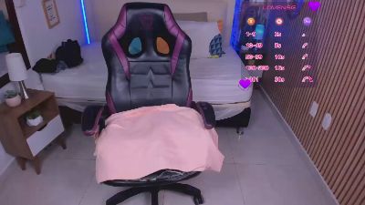 Honeyy_Sun live cam on Cam4