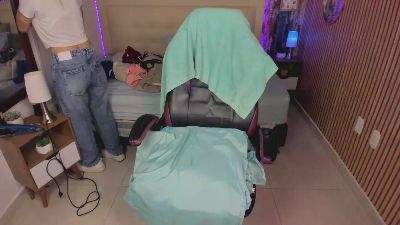 Honeyy_Sun live cam on Cam4