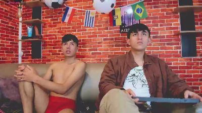 Hoot_boyss_ live cam on Cam4
