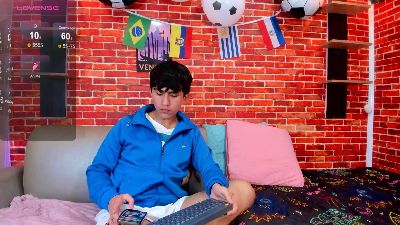 Hoot_boyss_ live cam on Cam4