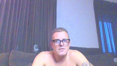 Hoppa4580 live cam on Cam4
