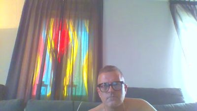 Hoppa4580 live cam on Cam4