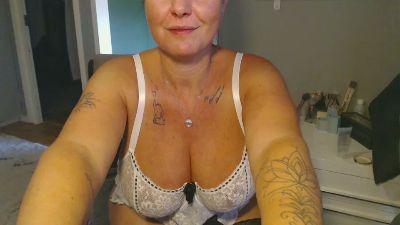 live webcam online HorneyMilfSWE