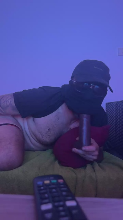 Horny353535 live cam on Cam4