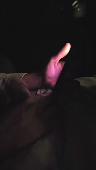 HornyBigTony live cam on Cam4