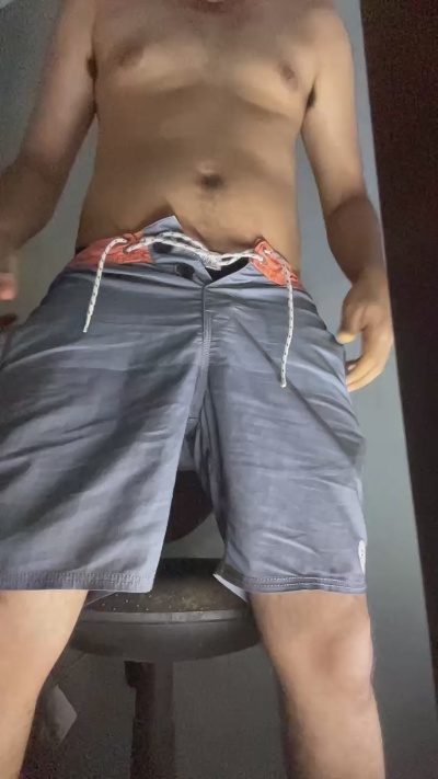 HornyMztBoee live cam on Cam4