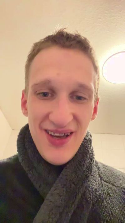 HornyPornyGuy live cam on Cam4
