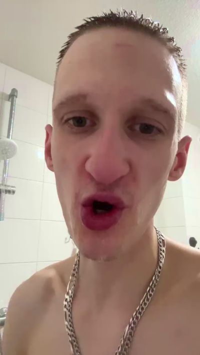 HornyPornyGuy live cam on Cam4