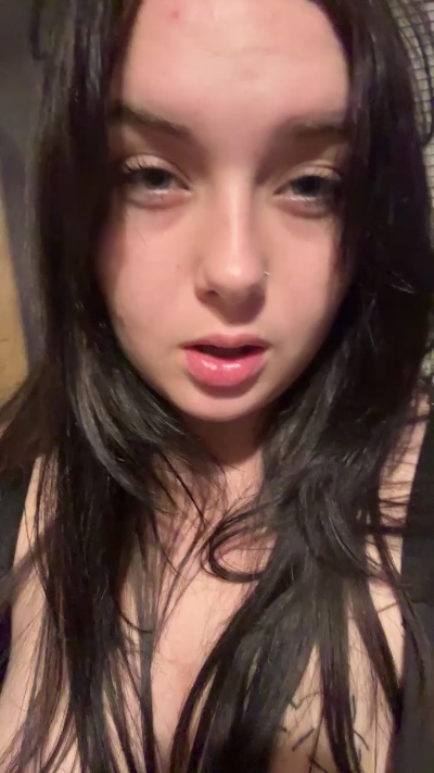 Horny_Hardware live cam on Cam4