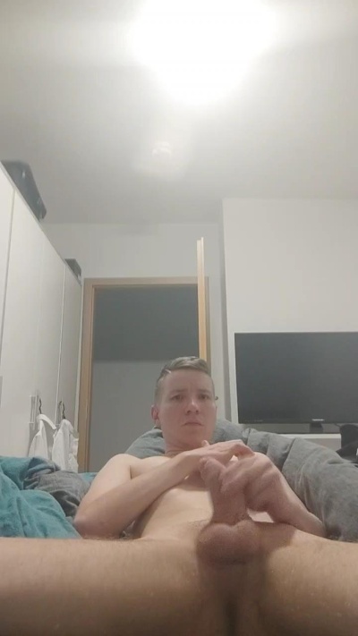 Horny_Max2001 live cam on Cam4