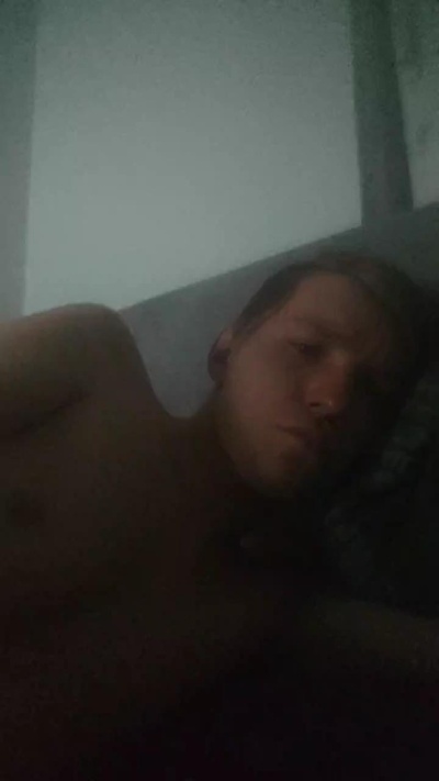 Horny_Max2001 live cam on Cam4