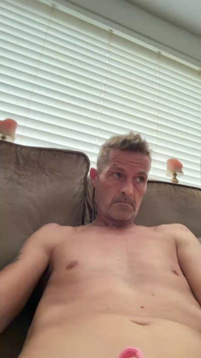 Hornydutch44 live cam on Cam4
