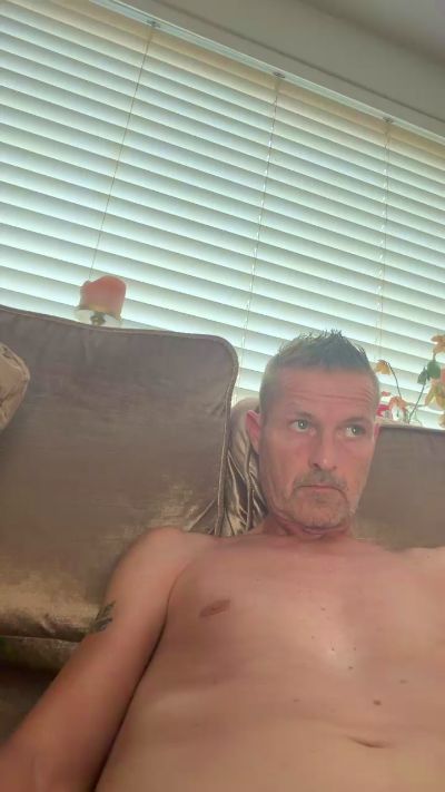 Hornydutch44 live cam on Cam4