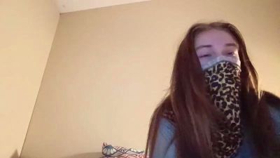 Hornyslut696969 live cam on Cam4
