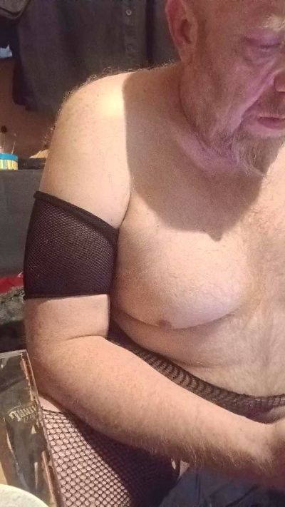 HotCam098765 live cam on Cam4