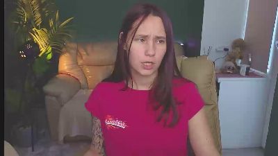 HotCaramelsTrio live cam on Cam4