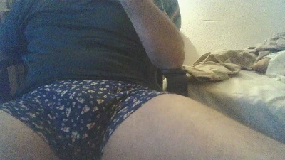 HotDogXL live cam on Cam4