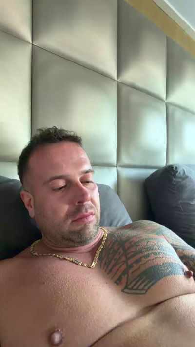 HotJeffrey1991 live cam on Cam4
