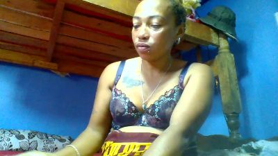 HotLinafun live cam on Cam4