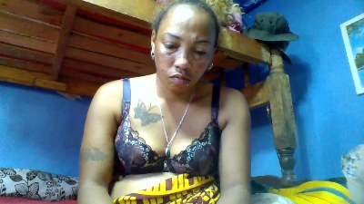 HotLinafun live cam on Cam4