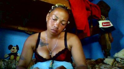 HotLinafun live cam on Cam4