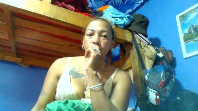HotLinafun live cam on Cam4