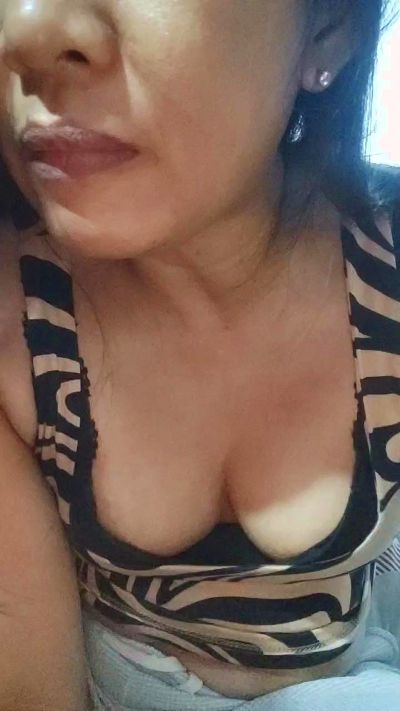 HotSexyVanessa live cam on Cam4