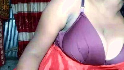 Hot_Anu live cam on Cam4