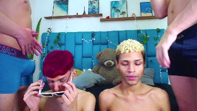 Hot_Boys_Latino live cam on Cam4