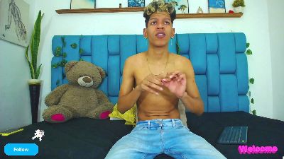 Hot_Boys_Latino live cam on Cam4