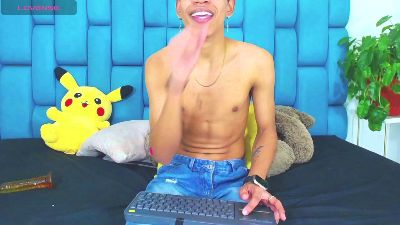Hot_Boys_Latino live cam on Cam4