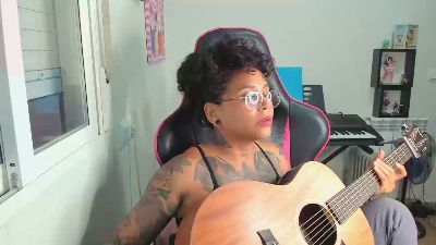Hot_ama live cam on Cam4
