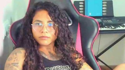 Hot_ama live cam on Cam4