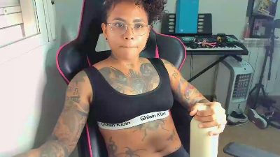 Hot_ama live cam on Cam4