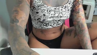 Hot_ama live cam on Cam4