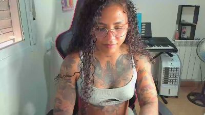 Hot_ama live cam on Cam4