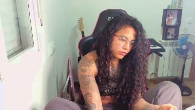 Hot_ama live cam on Cam4