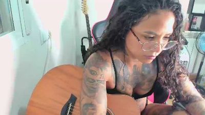 Hot_ama live cam on Cam4