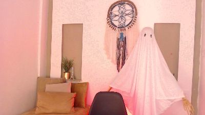 Hot_ariiana live cam on Cam4