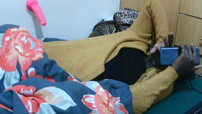 Hot_awino live cam on Cam4
