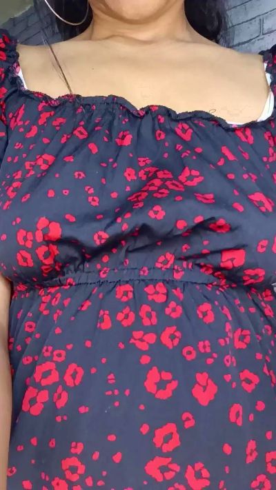 Hot_dame live cam on Cam4