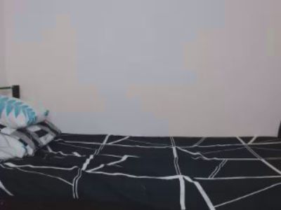 Hot_liza09 live cam on Cam4