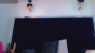Hot_sexy_doll live cam on Cam4