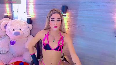 Hot_sexy_doll live cam on Cam4