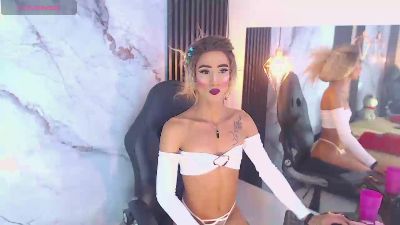 Hot_sexy_doll live cam on Cam4