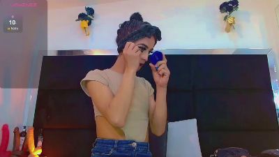 Hot_sexy_doll live cam on Cam4